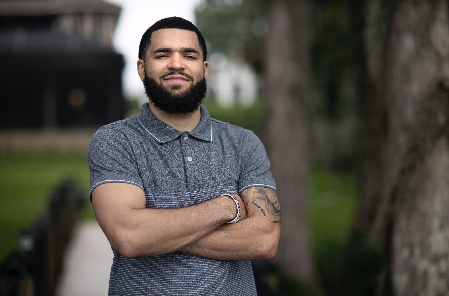 Fred VanVleet in grey polo